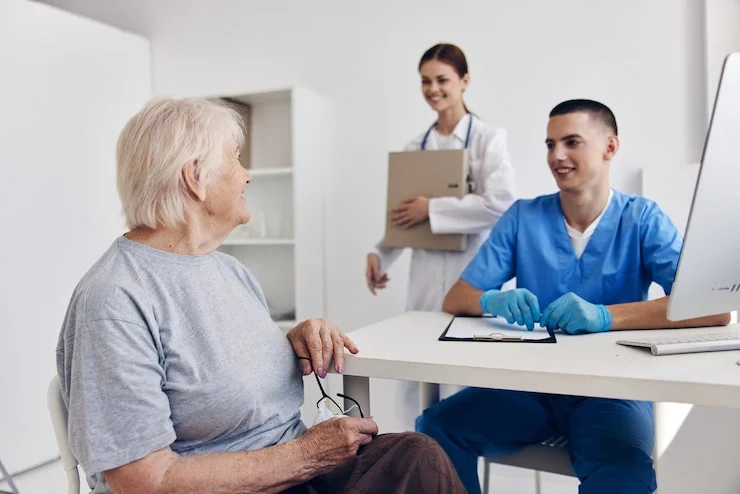 Nossa missão é levar carinho, segurança e qualidade de vida para quem você mais ama, através de um atendimento domiciliar humanizado.